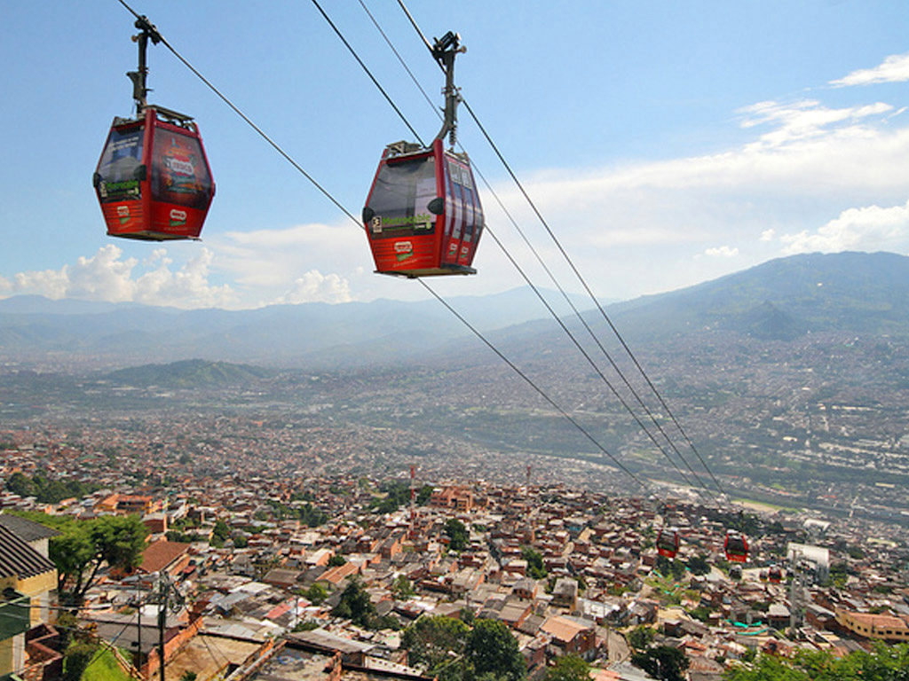 Metrocable and Explora Park - Private Tour - Medellin