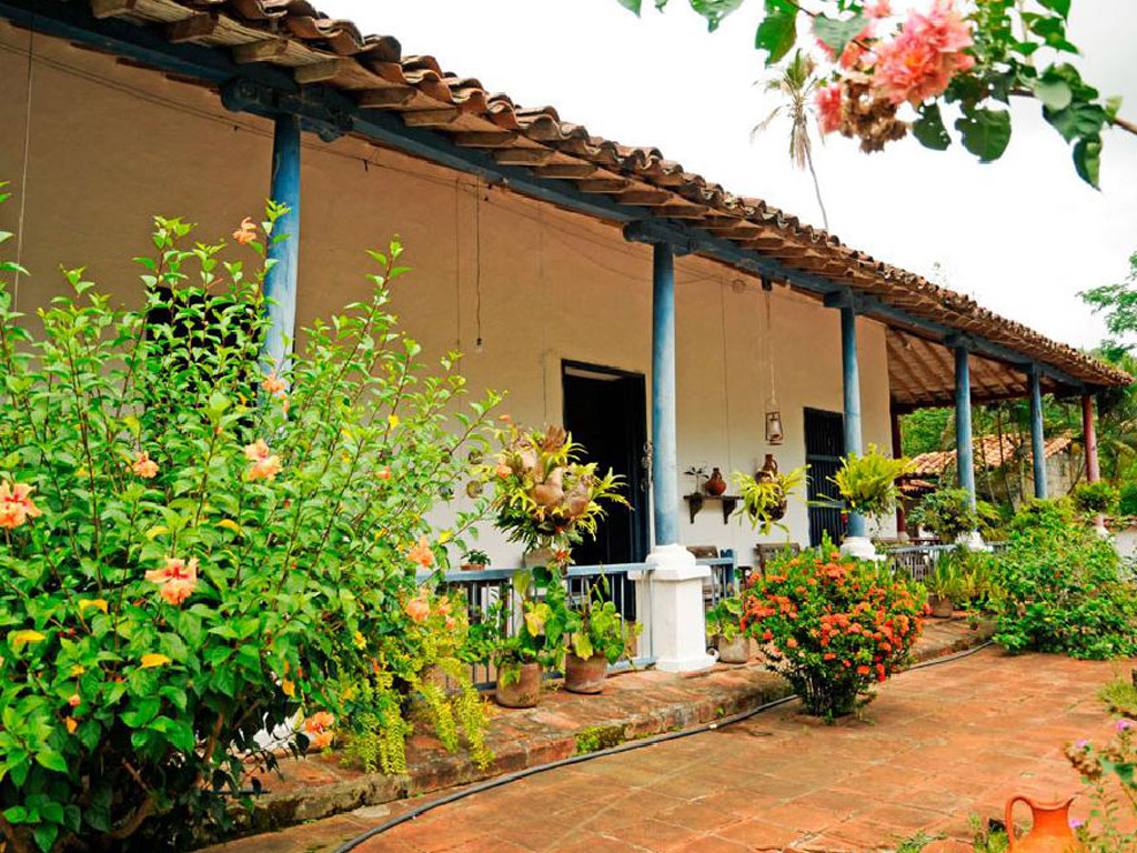 Santa Fe de Antioquia Private Tour - Medellin