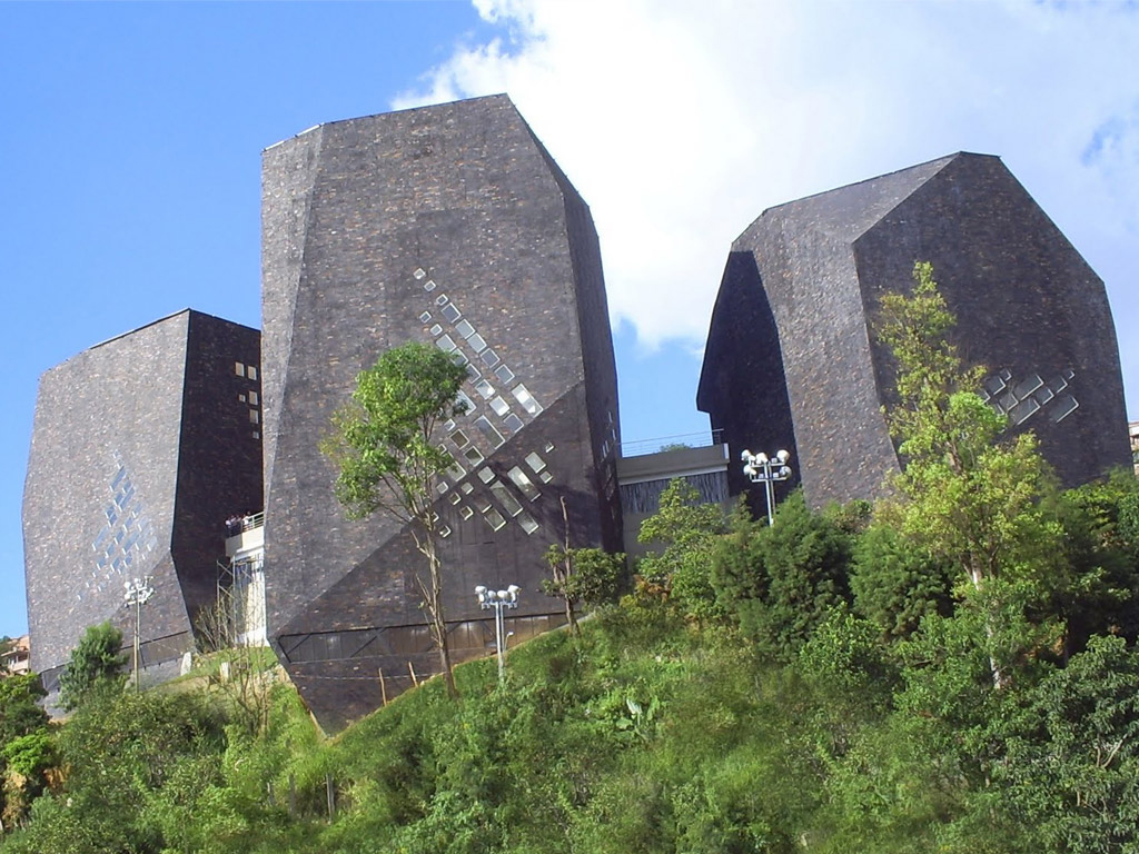Medellin and Museum of Antioquia Private Tour