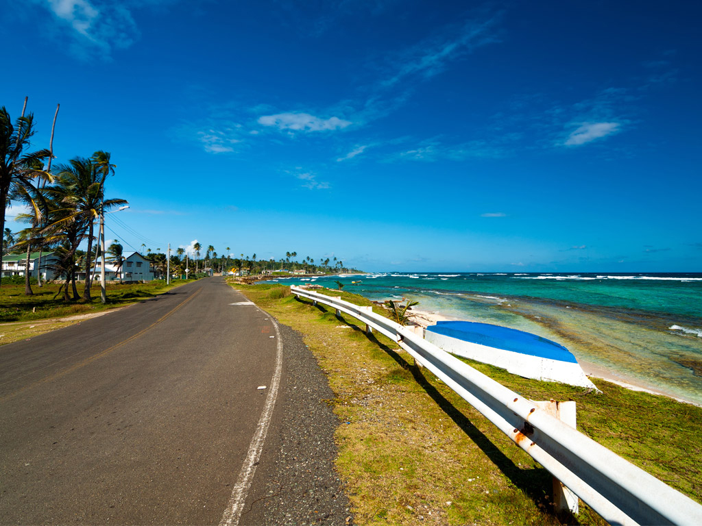 Tour of the island in Chiva - San Andres