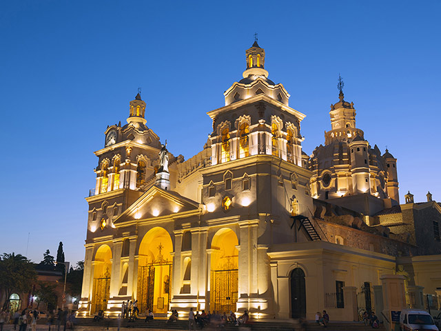 City tour with jesuit apple - Cordoba