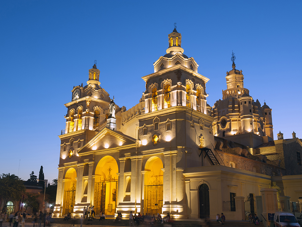 City tour with jesuit apple - Cordoba