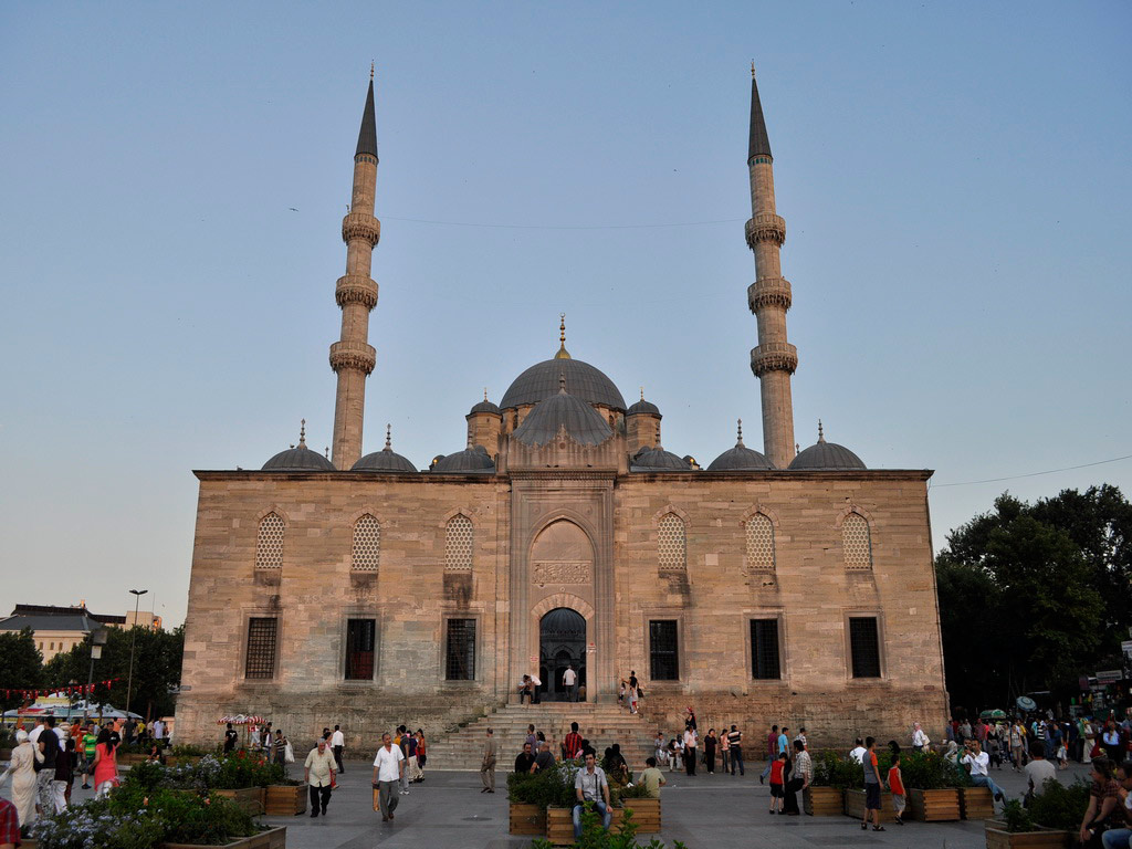 Classical Istanbul and Dolmabahce Palace - Full-Day Tour