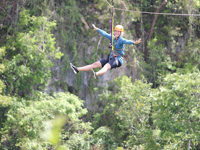  Zip Lining Samana