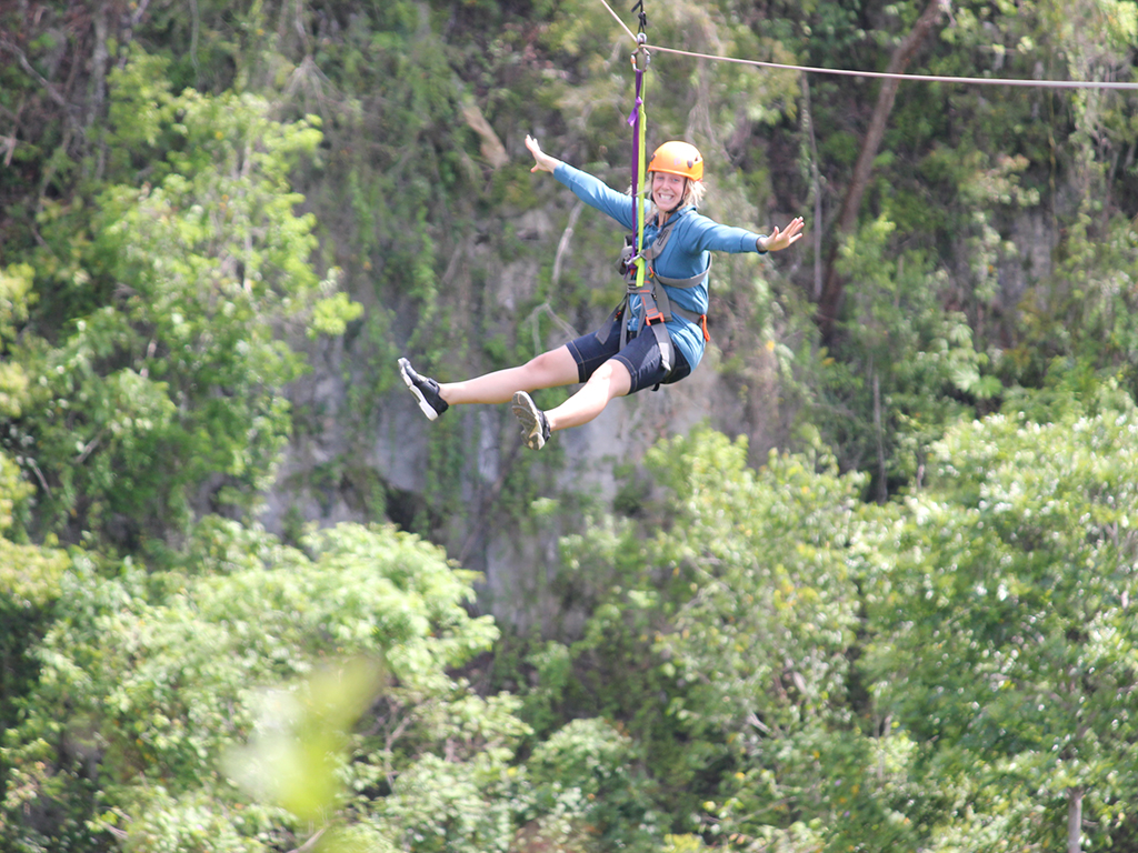  Zip Lining Samana