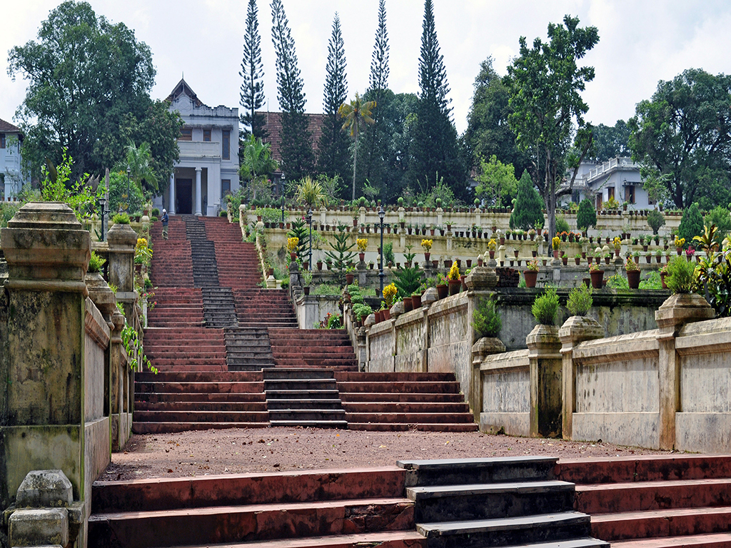 Hill Palace Museum and Folklore Museum tour - private