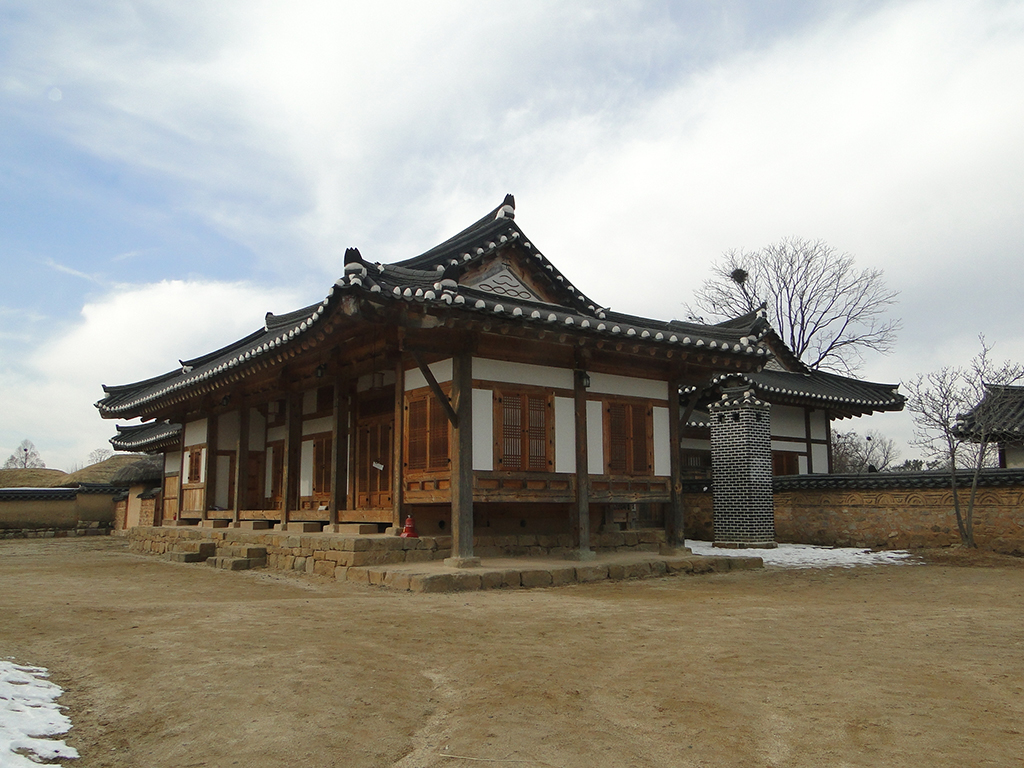 Andong Hahoe Village and Andong Folk Museum - Full-Day Private Tour - Busan