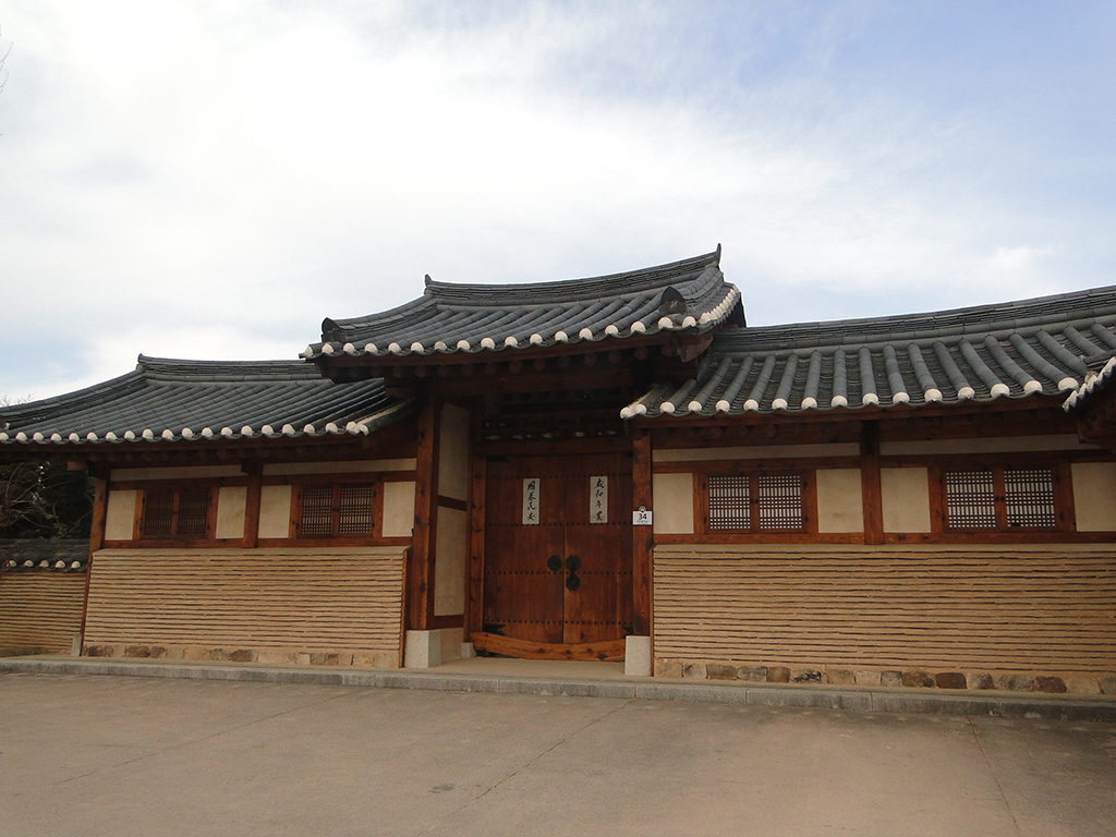 Andong Hahoe Village and Andong Folk Museum - Full-Day Private Tour - Busan