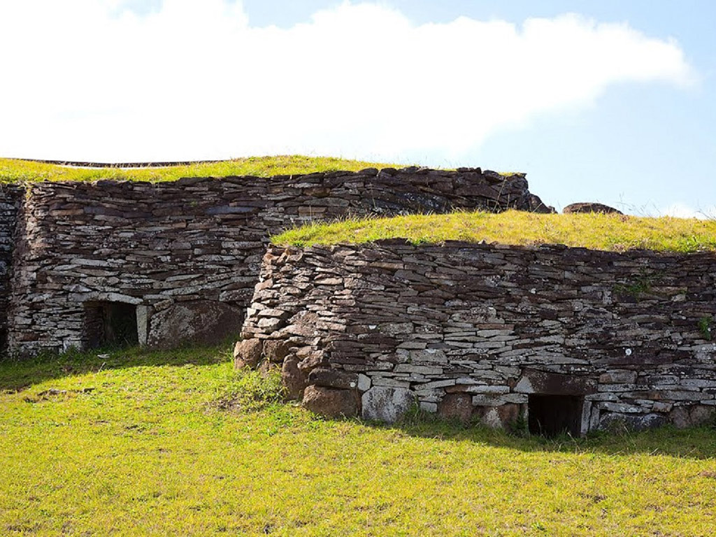 Orongo - Half-Day Tour - Isla de Pascua