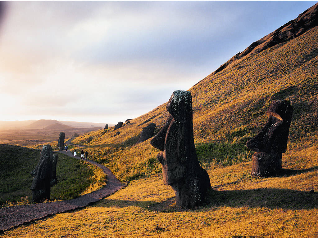 Anakena - Full-Day Tour - Isla de Pascua