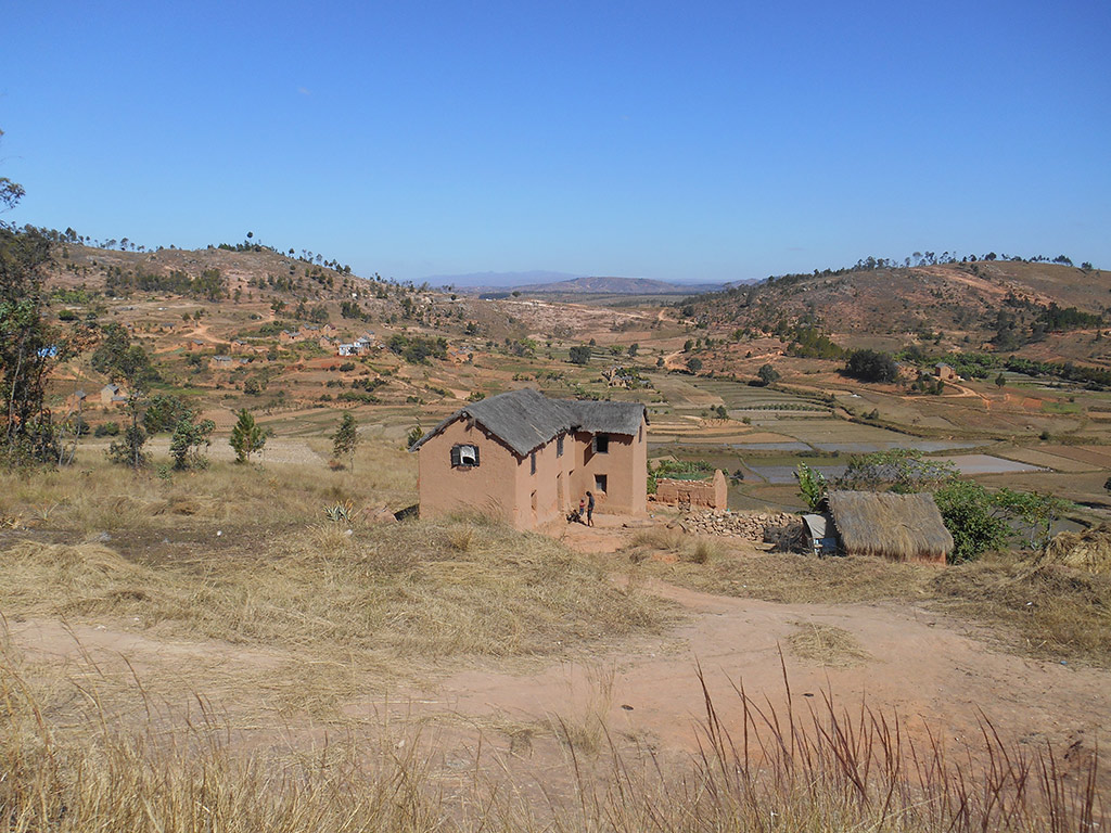 Lemur's Park and Antongona Hill - Antananarivo