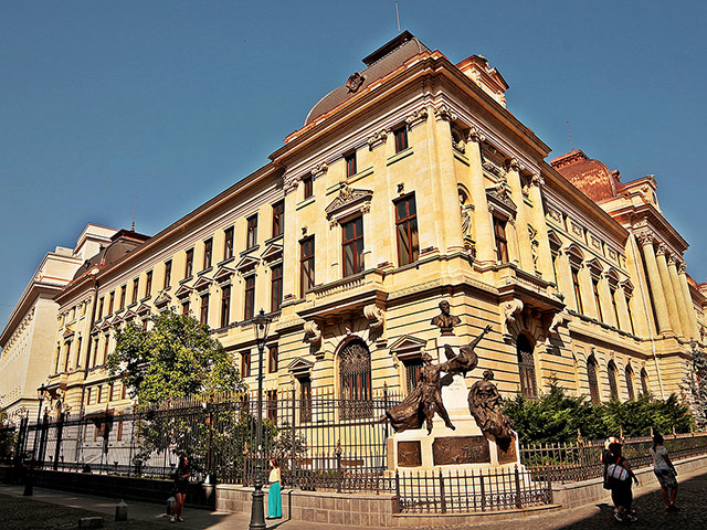 Bucharest Sites & Bites