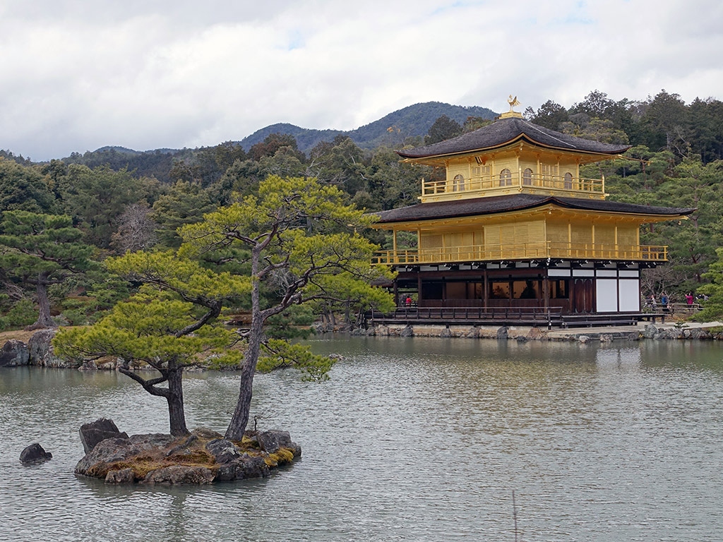Kyoto Morning Tour: Nijo Castle, Kinkaku-ji Temple, Kyoto Imperial Palace