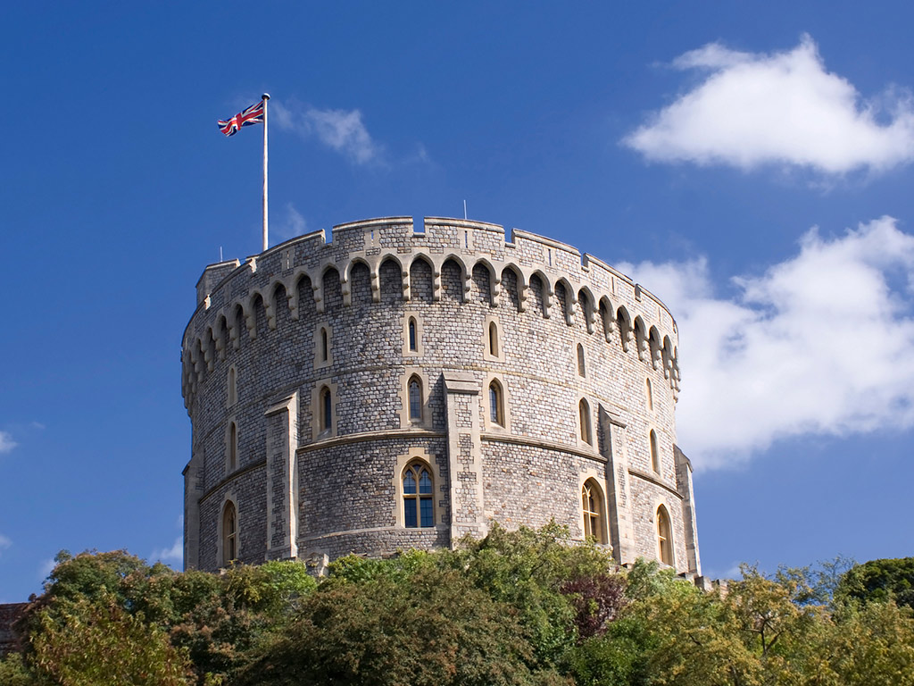 Windsor, Stonehenge and Bath - with Optional Roman Bath Entry