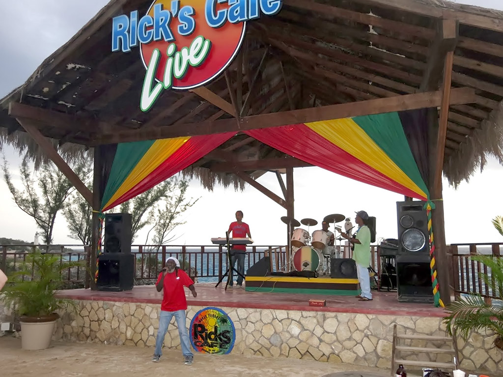 Negril Beach and Ricks Cafe - Montego Bay (and vicinity)