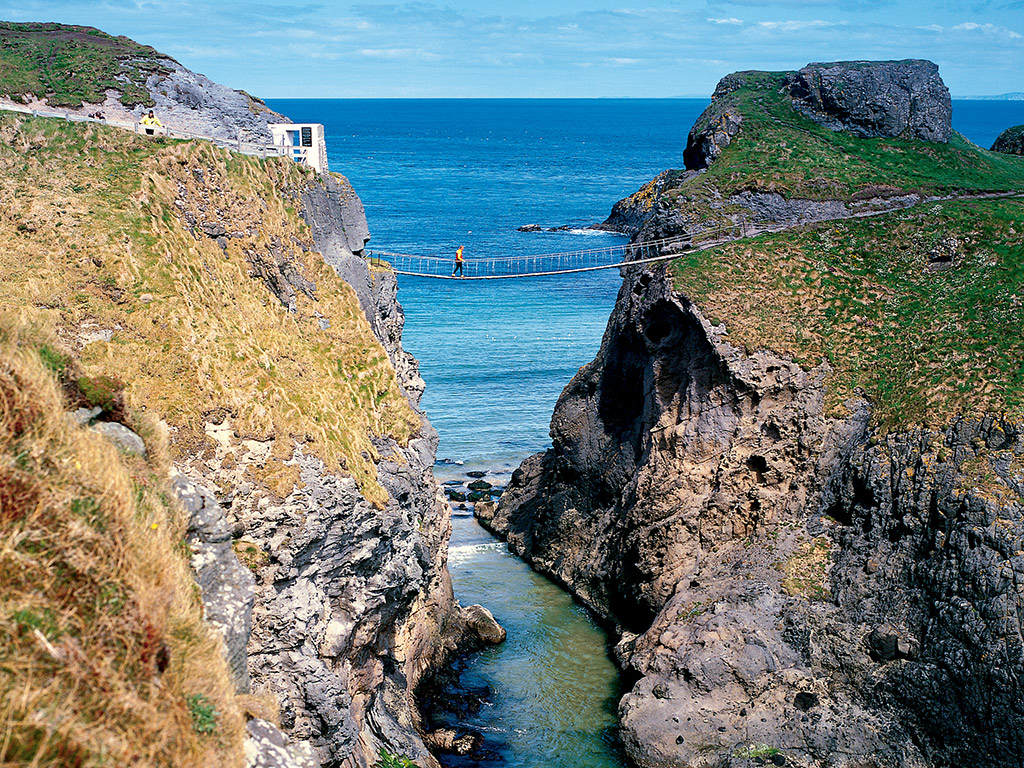 The Giant's Causeway, Glens of Antrim & Wild Atlantic Coast - Full-Day Rail Tour - Dublin