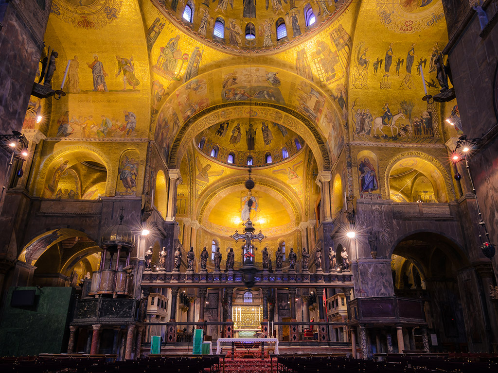 Exclusive Evening Access to the Golden Basilica - Venice (and vicinity)