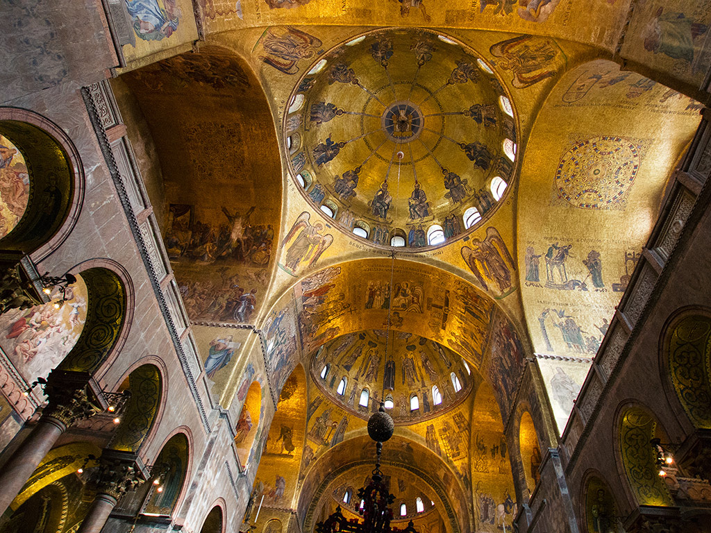 Exclusive Evening Access to the Golden Basilica - Venice (and vicinity)