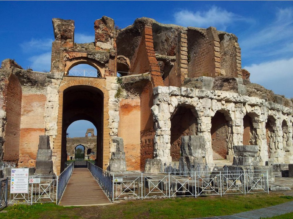 Phlegraean Fields: Cuma, Baia and Pozzuoli- Private Tour