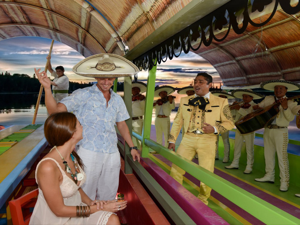 Tour Xoximilco with Transfer - Cancun (and vicinity)