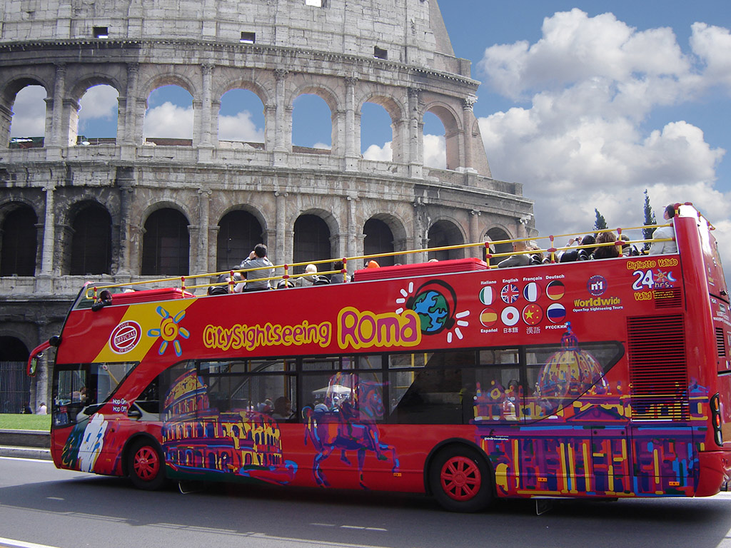 Combined Package: Colosseum + City Sightseeing Rome Hop on - Hop off Tour