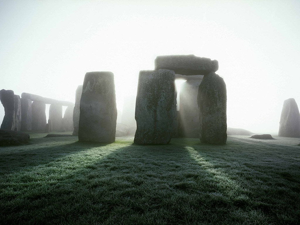 Stonehenge and an Afternoon in Bath with Optional Entry to the Roman Baths - Full-Day Bus Tour - London