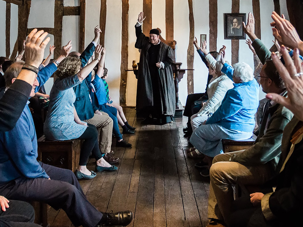 Shakespeare's Stratford, Warwick Castle and Oxford - Full-Day Tour - London
