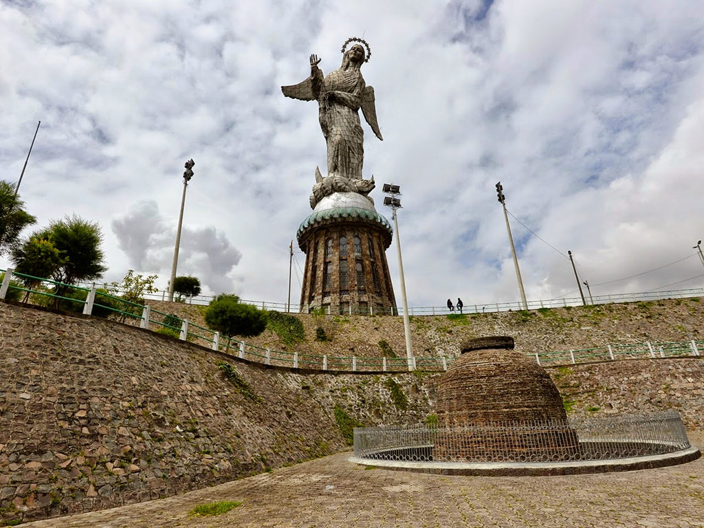 Quito Tour Explorer