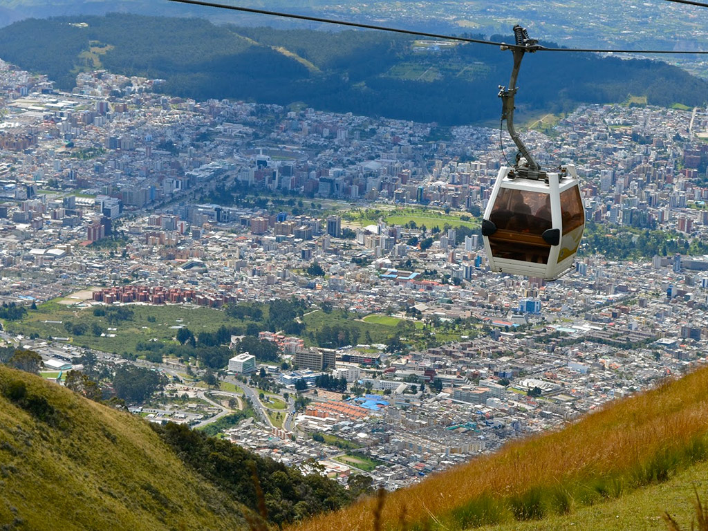 The Best of Quito: City Tour, Middle of the World plus Cable Car or Museum