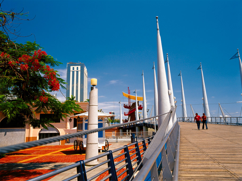 Panoramic City Tour and Lighthouse Stairway - Guayaquil