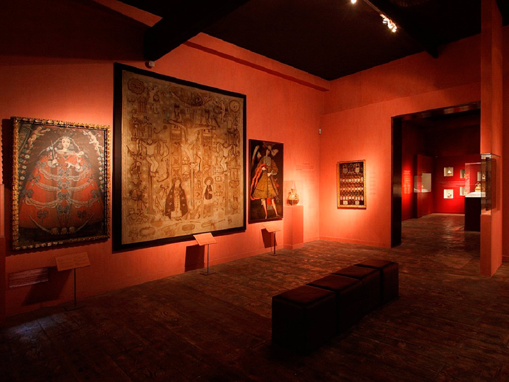 Larco Museum with Lunch at Cafe del Museo Restaurant - Lima