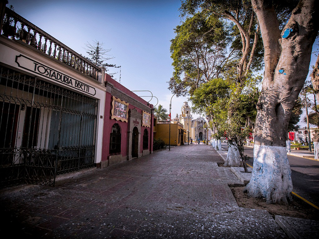 Pachacamac, Chorrillos and Barranco Bohemio