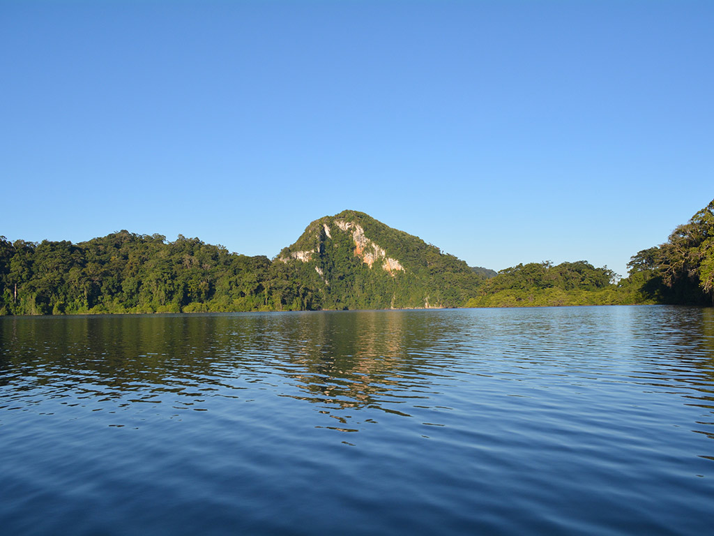 Metzabok Lagoon: Lacandona Jungle from Palenque