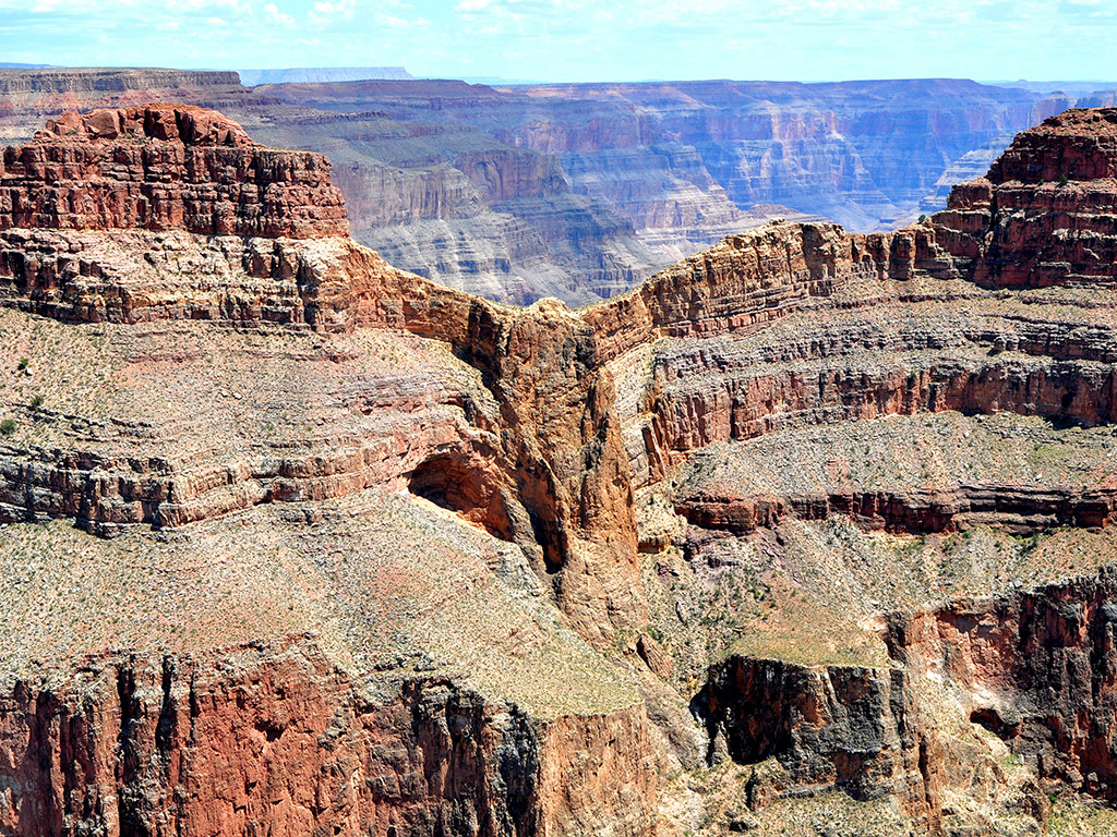 Grand Canyon West Rim and Heli 6 in 1 Photo Tour - Las Vegas