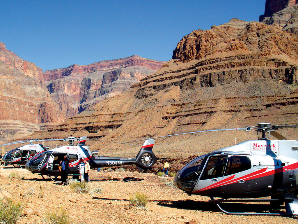 Grand Canyon West Rim and Heli 6 in 1 Photo Tour - Las Vegas