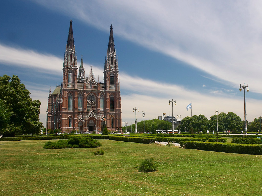 La Plata Tour from Buenos Aires