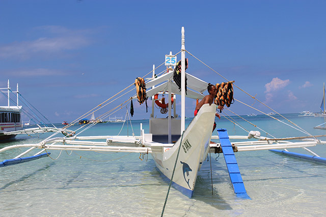 Island Hopping with Snorkelling and Crystal Cave Tour - Boracay Island