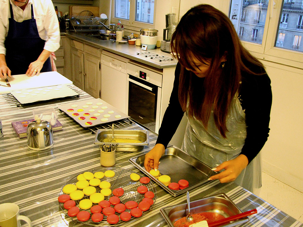 Cooking Class of Macarons - Paris