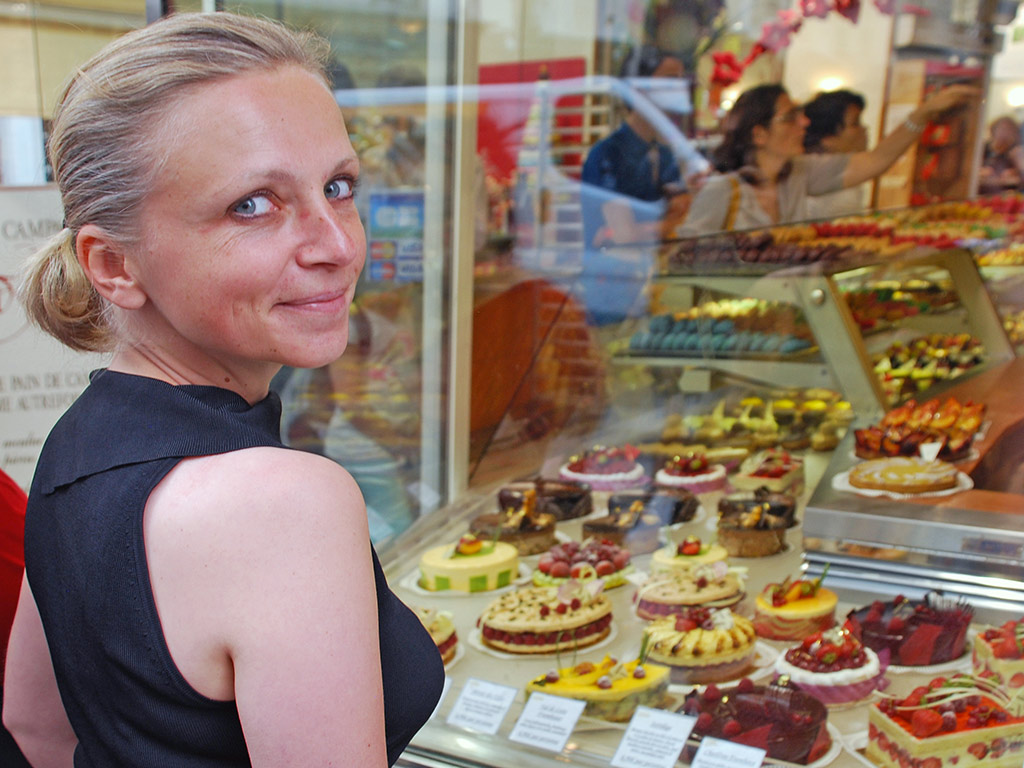 Saint-Germain Pastry and Chocolate Tour - Paris