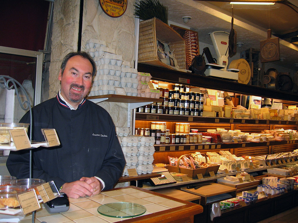Montmartre local Gastronomy Tour - Paris