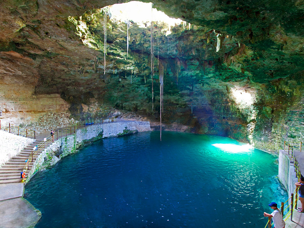Tour to Chichen Itza, Cenote Hubiku and Valladolid - Plus