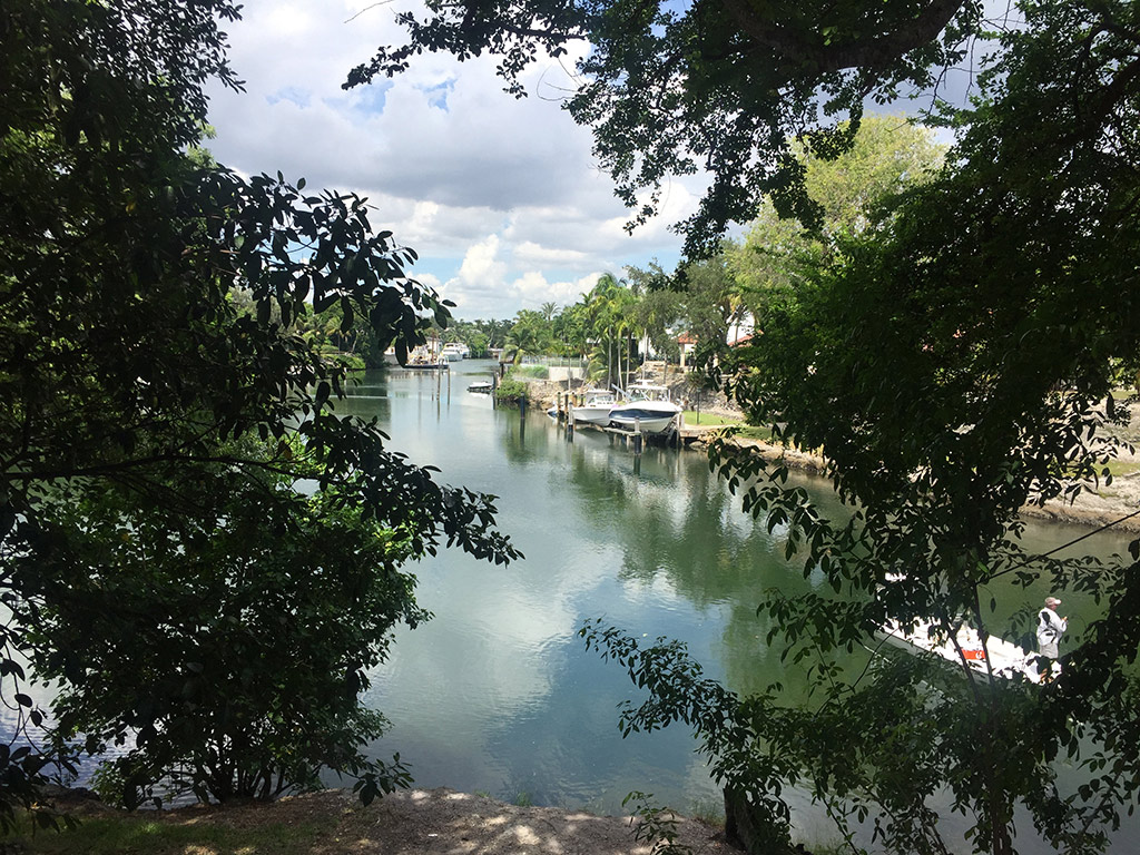 Discover Miami City and Biscayne Boat Tour