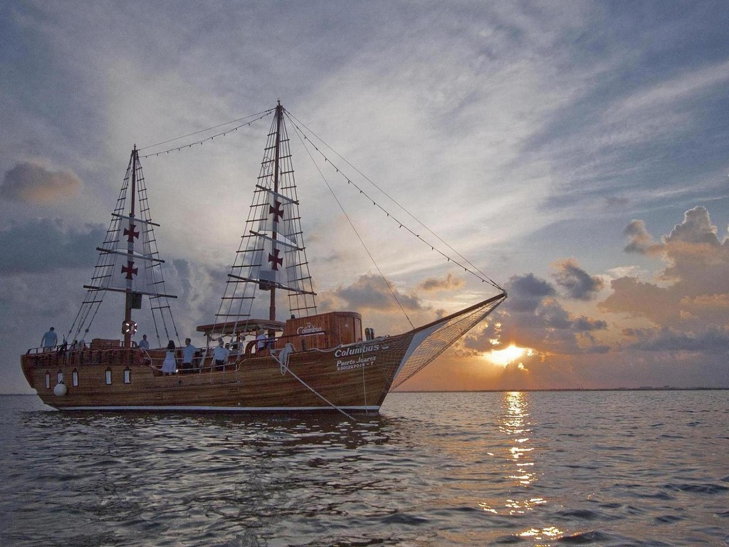 Columbus Romantic Dinner Cruise