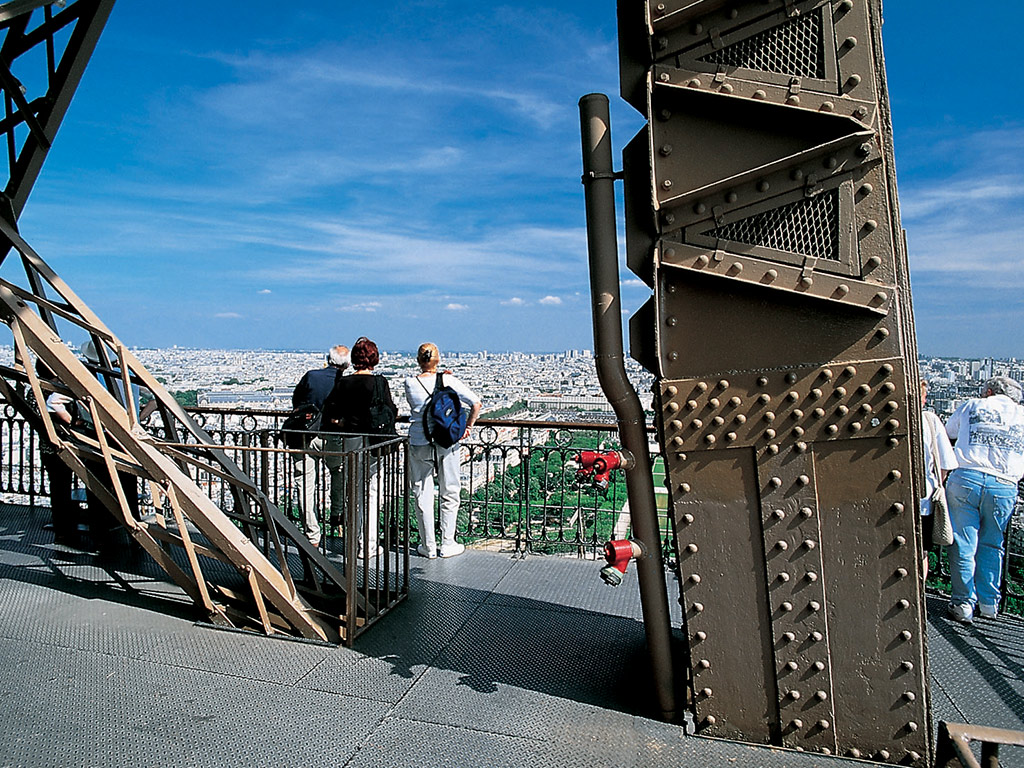 Eiffel Tower Ticket with Priority Access and Audioguide + Seine River Cruise - Paris