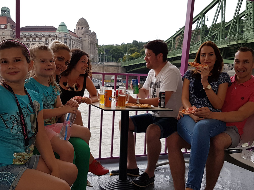 Pizza & Beer Cruise