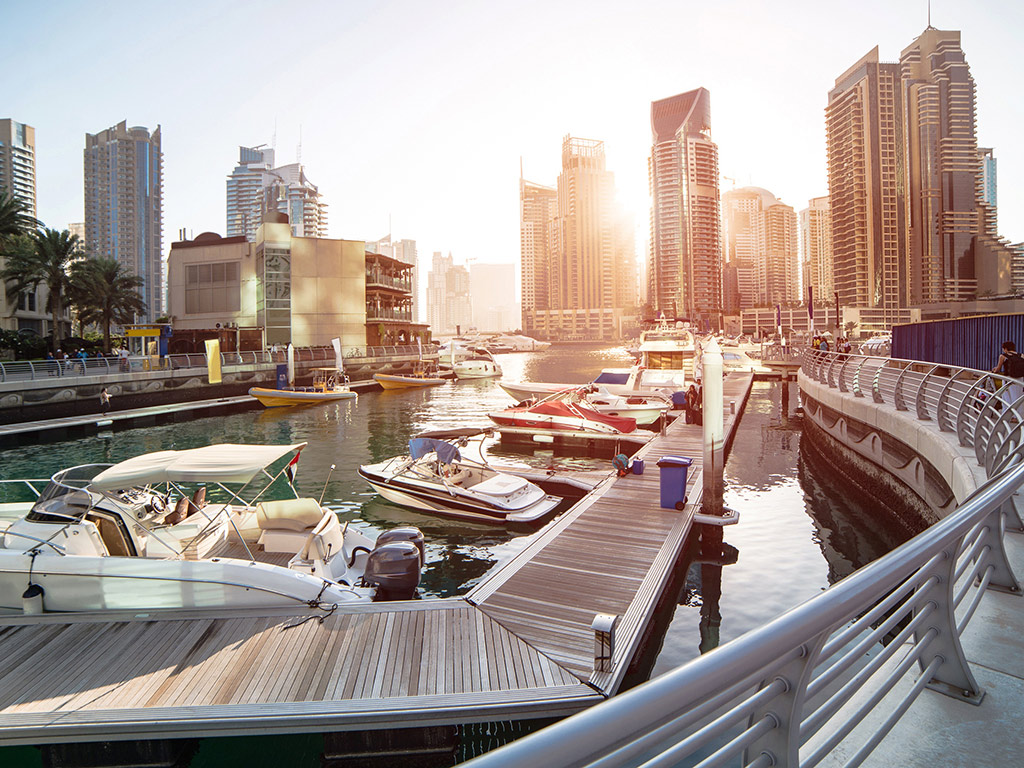 Yacht 33 Feet - 1 Hour Rental - Dubai