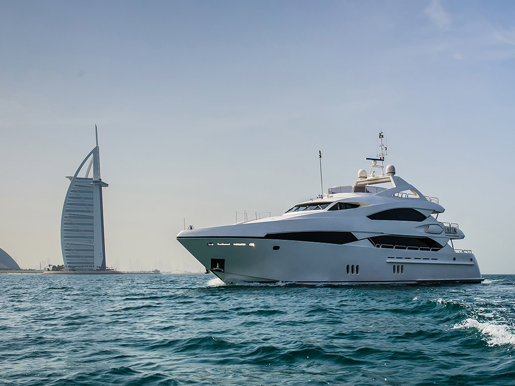 Yacht 50 feet rental - Dubai