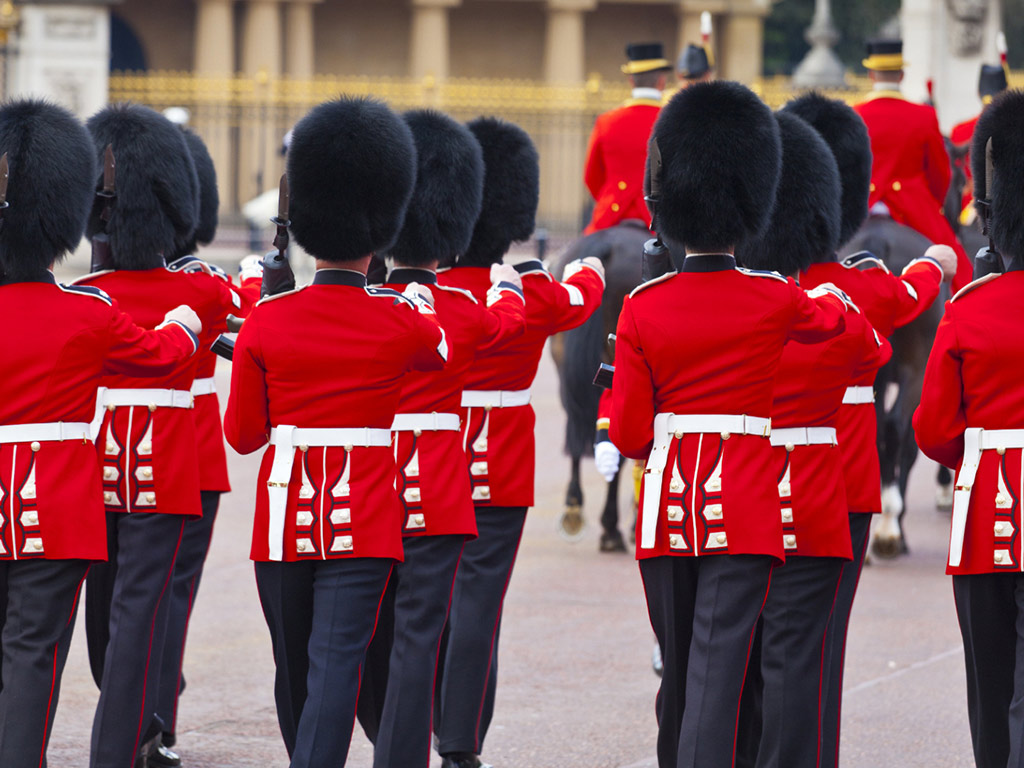 Changing of the Guard - Walking Tour - London
