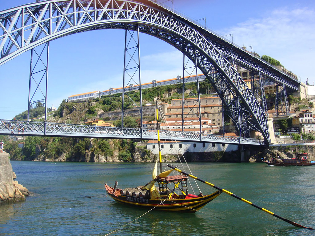 Discover Porto City - Full-Day Private Tour