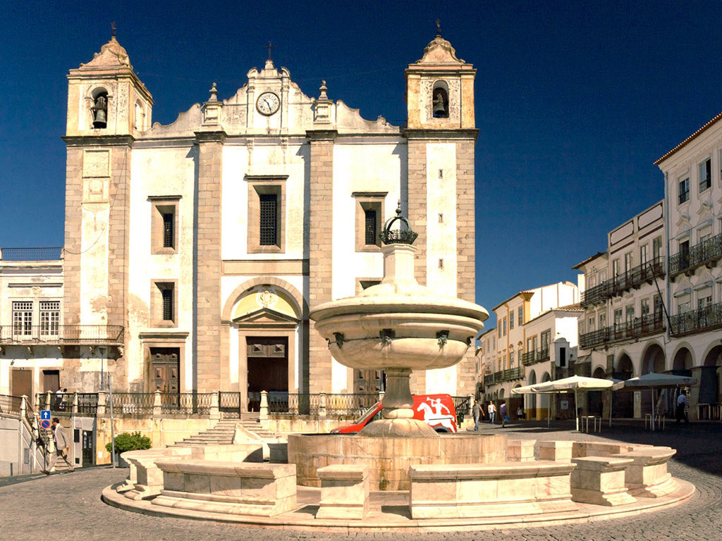 Évora and Temple of Diana - Private Tour
